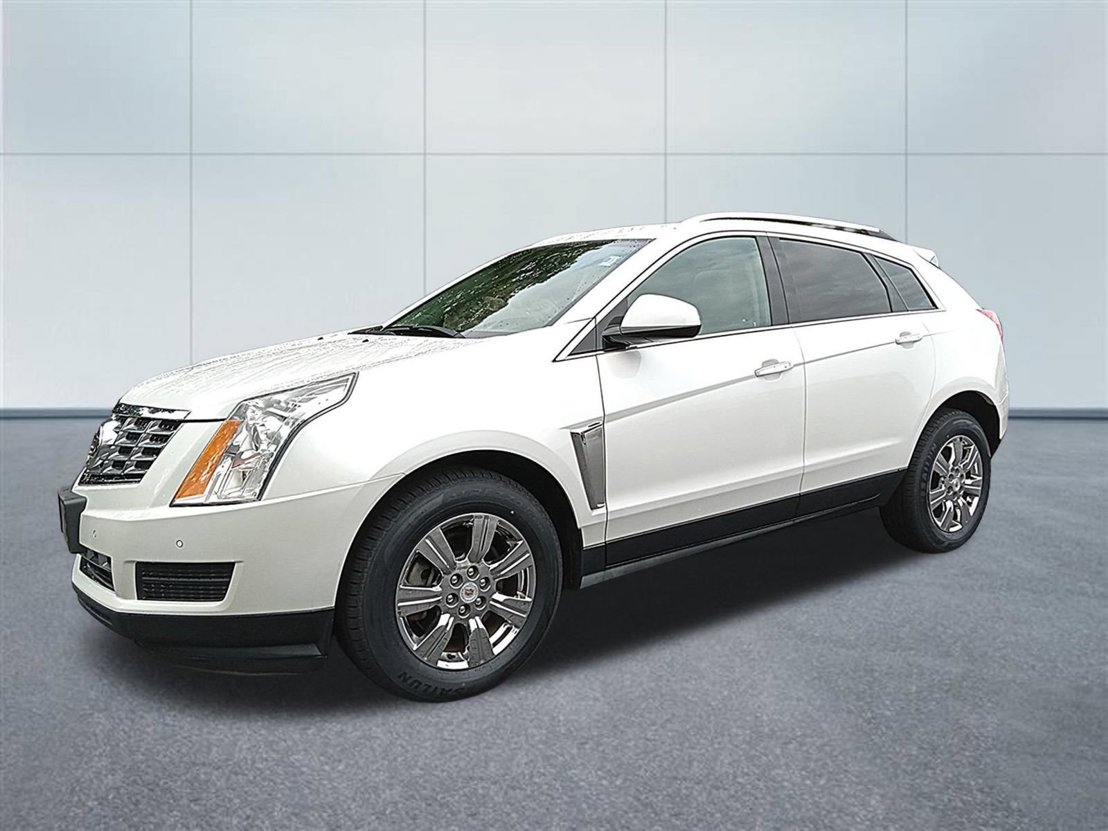 Used 2015 Cadillac SRX Luxury w/ Trailering Package AWD/4WD image 1