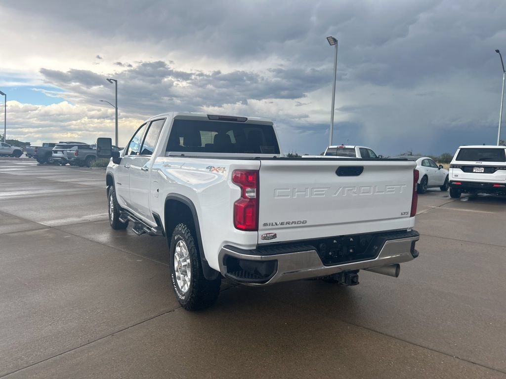 Used 2024 Chevrolet Silverado 2500 LTZ AWD/4WD image 3