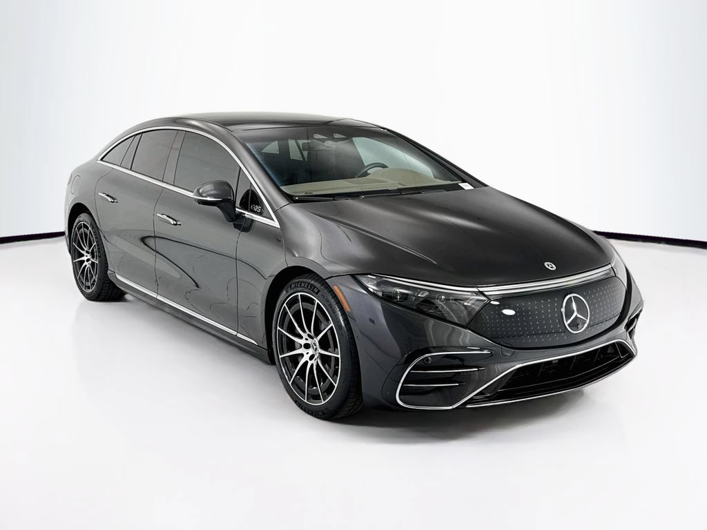 Certified 2024 Mercedes-Benz EQS 580 4MATIC Sedan image 3