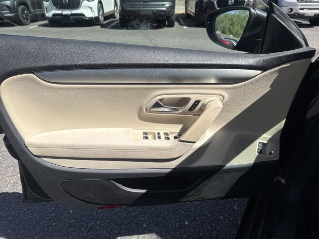 Used 2009 Volkswagen CC Luxury FWD image 14
