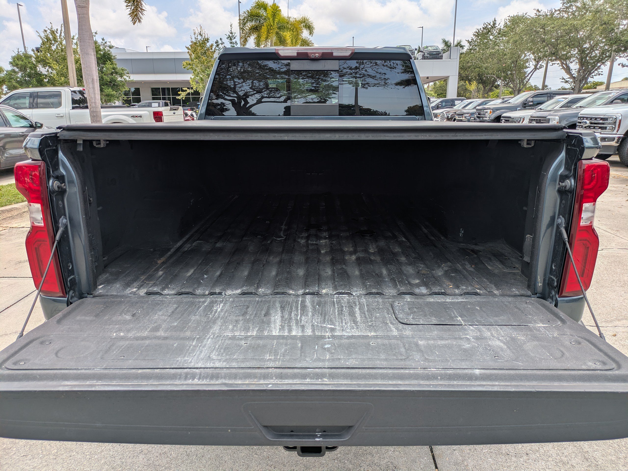 Used 2020 Chevrolet Silverado 3500 LTZ w/ LTZ Premium Package AWD/4WD image 13