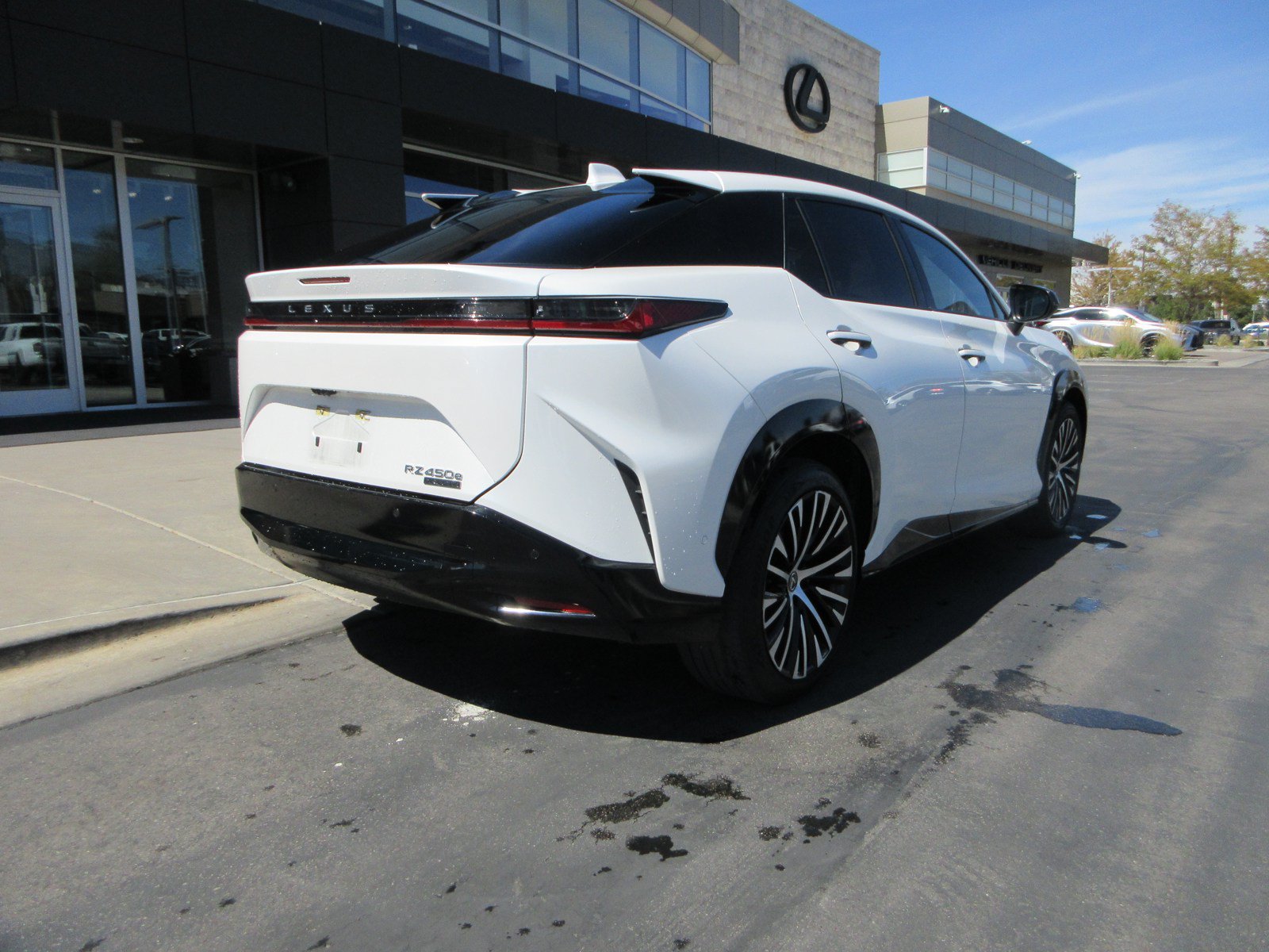 Used 2023 Lexus RZ 450e Premium w/ Cold Area Package AWD/4WD image 9