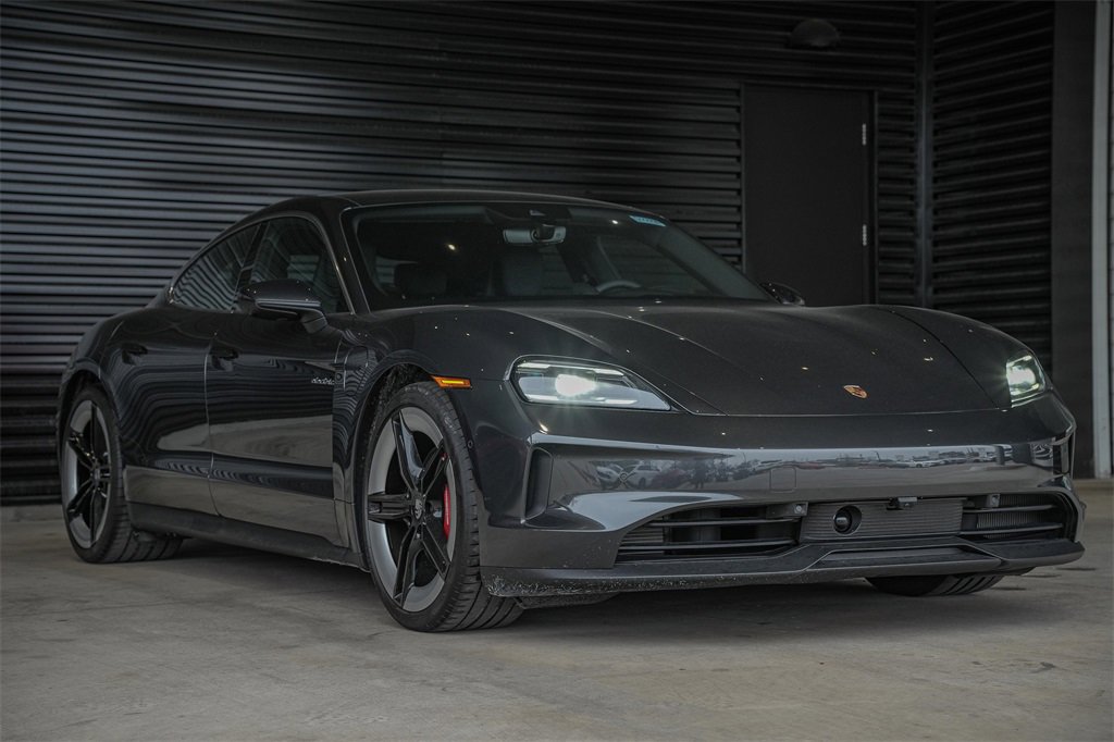 Used 2025 Porsche Taycan 4S image 8