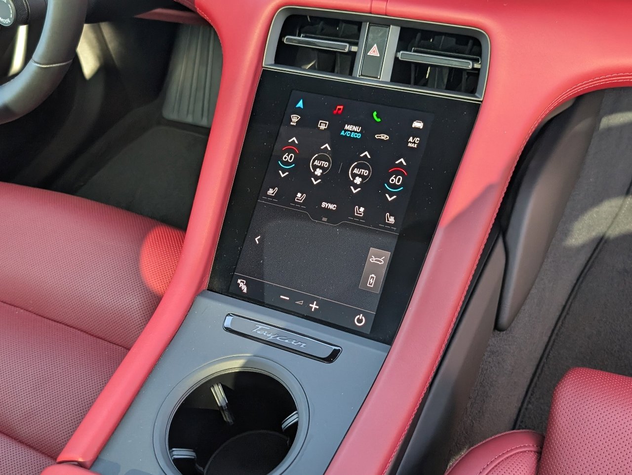 Used 2024 Porsche Taycan image 15