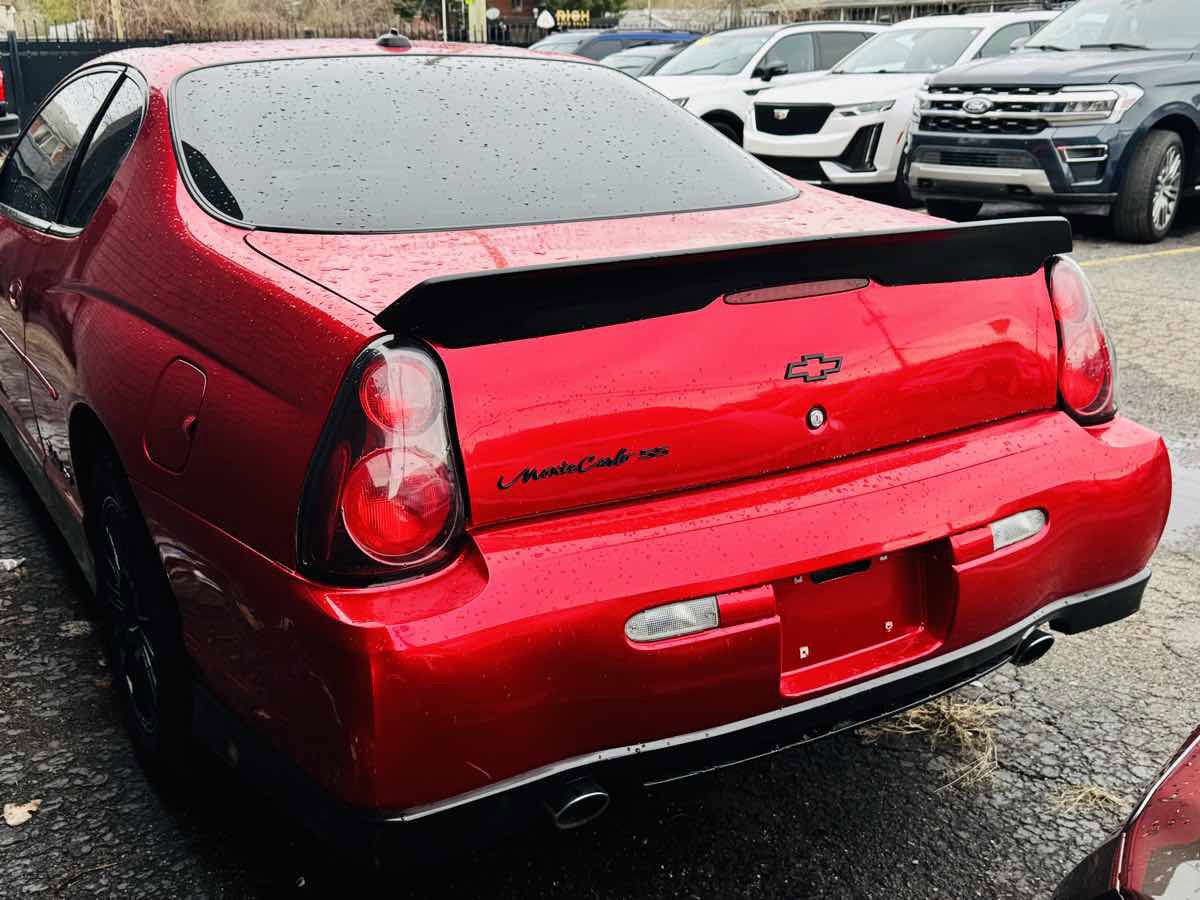 Used 2004 Chevrolet Monte Carlo SS w/ Preferred Equipment Group image 10