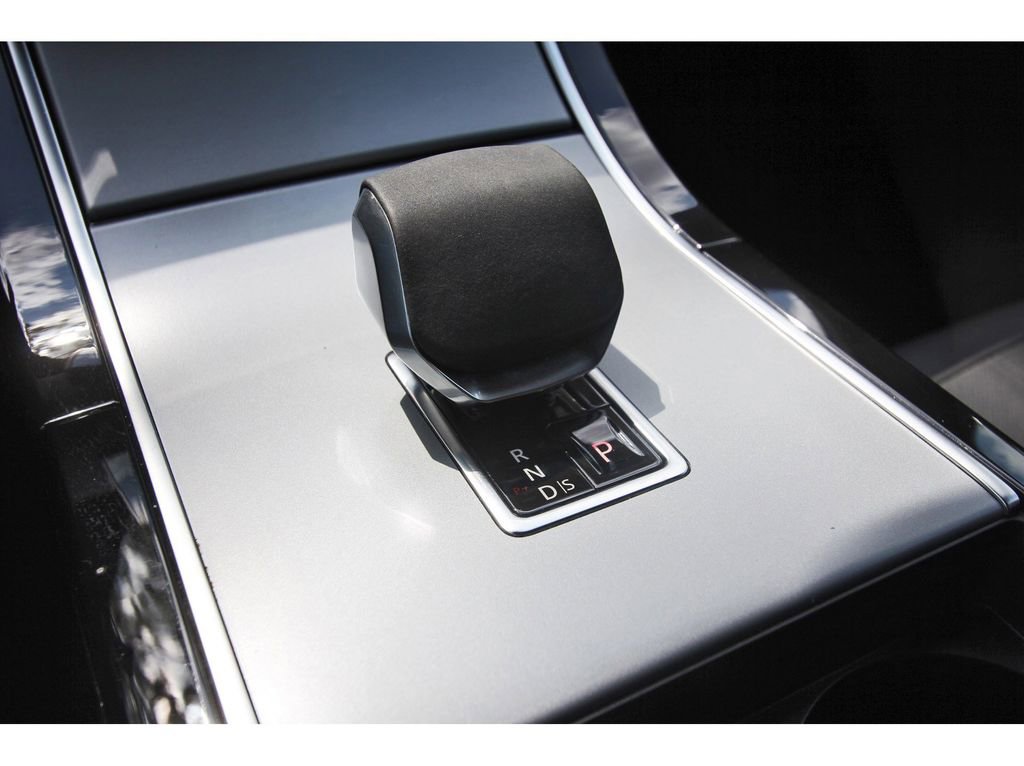 Used 2024 Land Rover Range Rover Evoque S AWD/4WD image 29