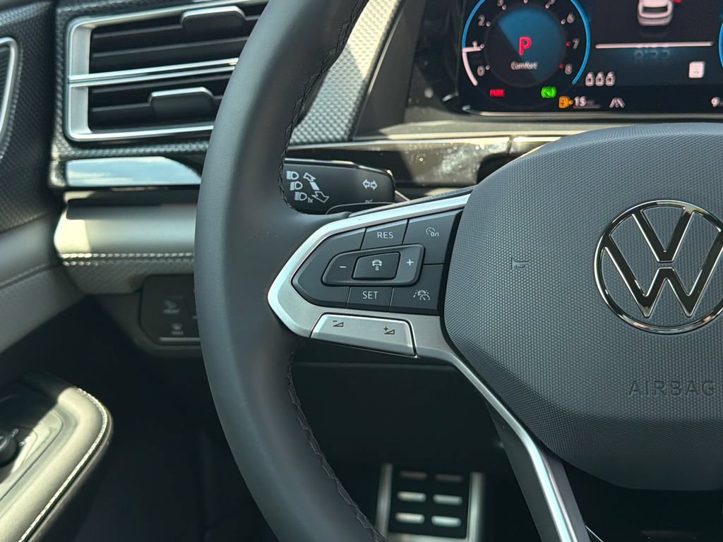 New 2026 Volkswagen Atlas Cross Sport SEL R-Line AWD/4WD image 18