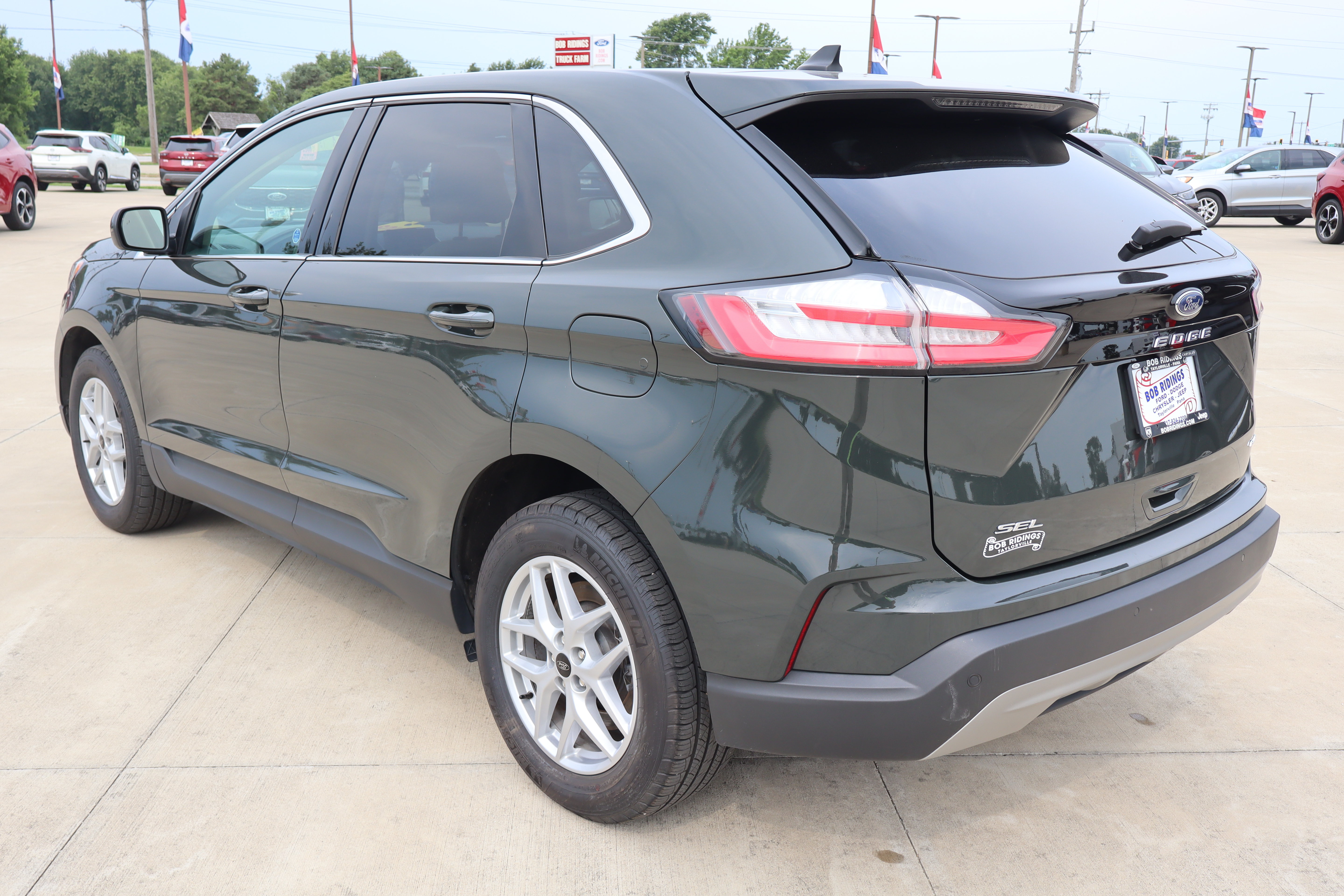 Used 2024 Ford Edge SEL w/ Convenience Package AWD/4WD image 7