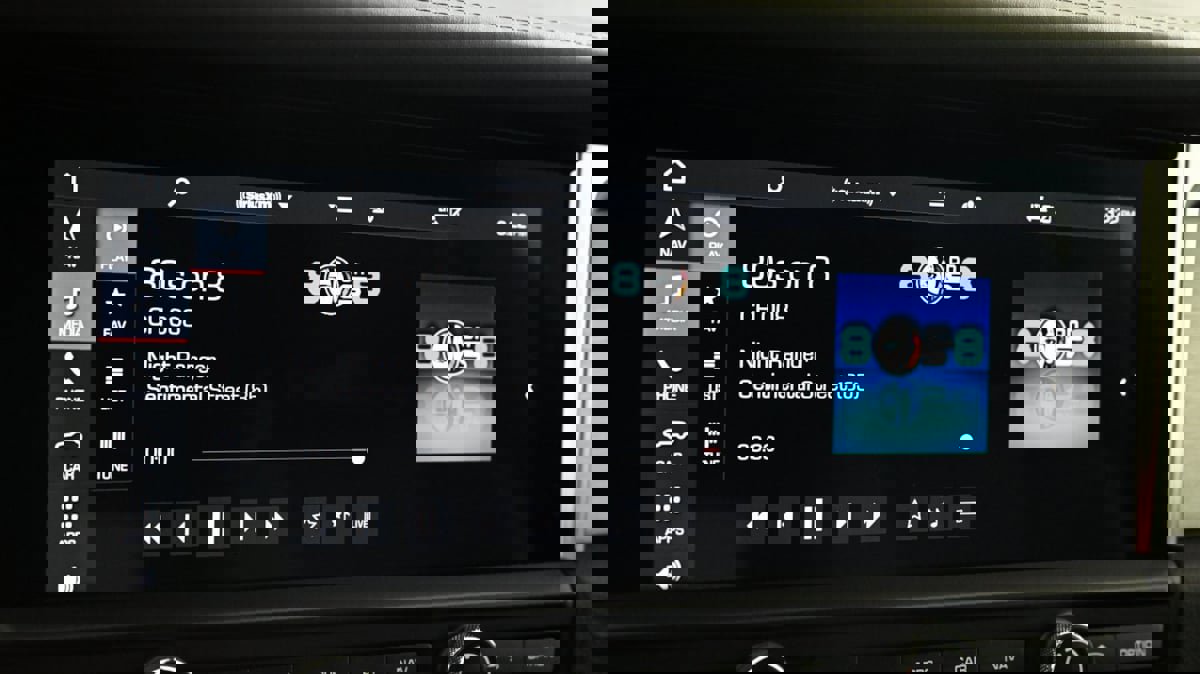 Used 2021 Porsche Macan Turbo w/ Premium Package Plus (PF0) image 28