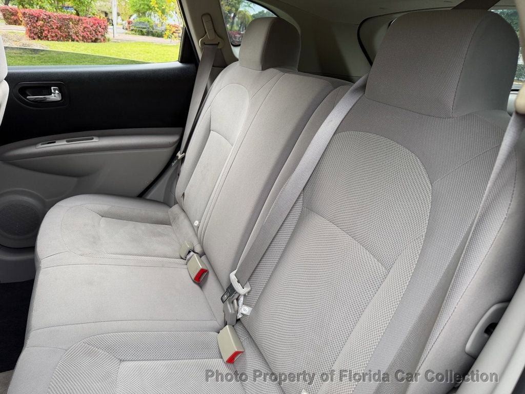 Used 2013 Nissan Rogue S FWD image 38
