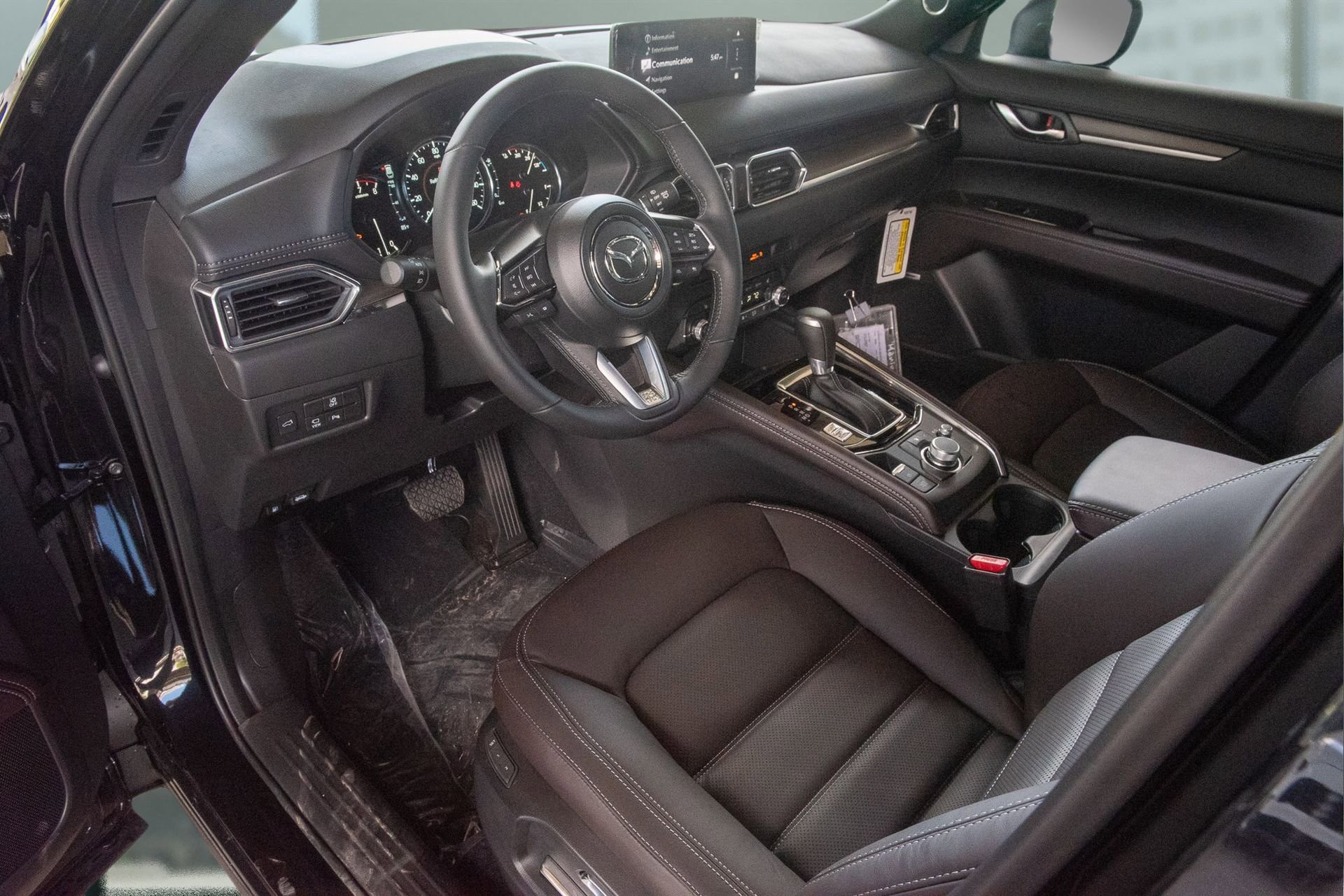 New 2025 MAZDA CX-5 Signature image 5