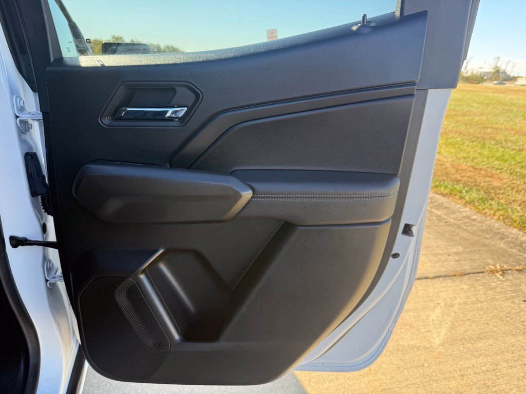 Used 2024 Chevrolet Colorado LT w/ LT Convenience Package RWD image 13