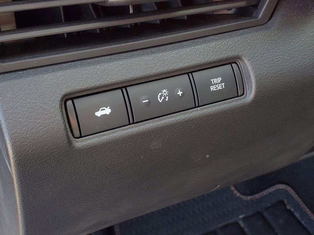 Used 2023 Nissan Altima 2.5 SR AWD/4WD image 16