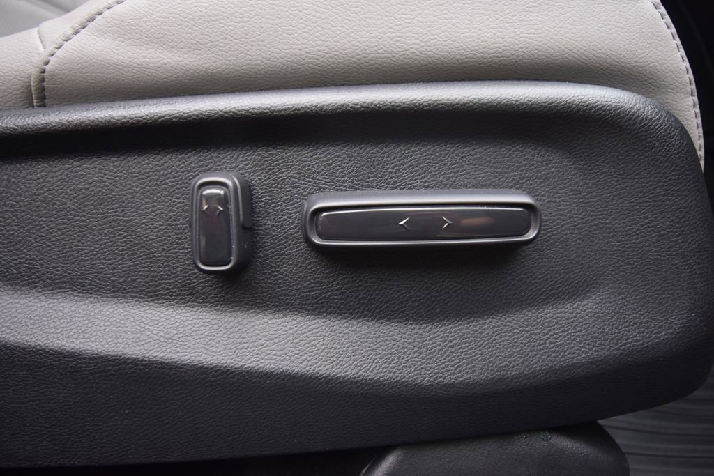 Used 2021 Honda CR-V EX-L image 25