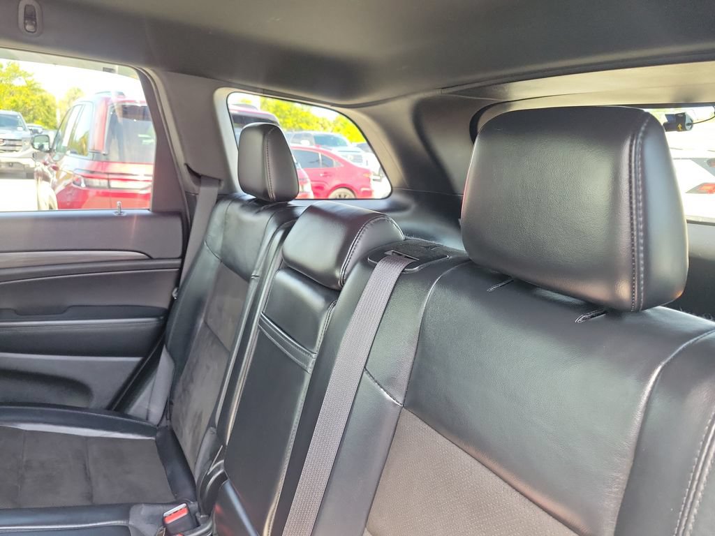 Used 2019 Jeep Grand Cherokee Altitude RWD image 23