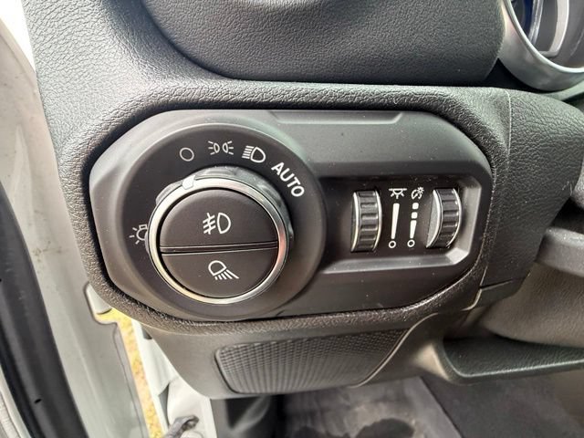 Used 2021 Jeep Gladiator Overland AWD/4WD image 16