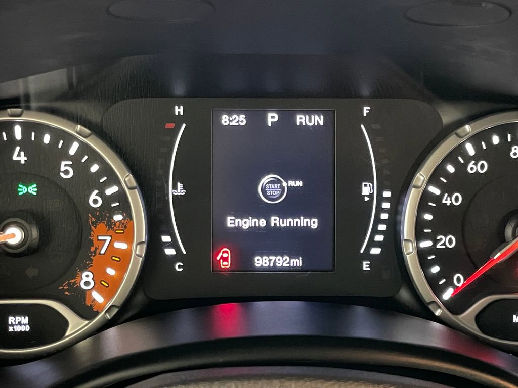 Used 2018 Jeep Renegade Altitude AWD/4WD image 24