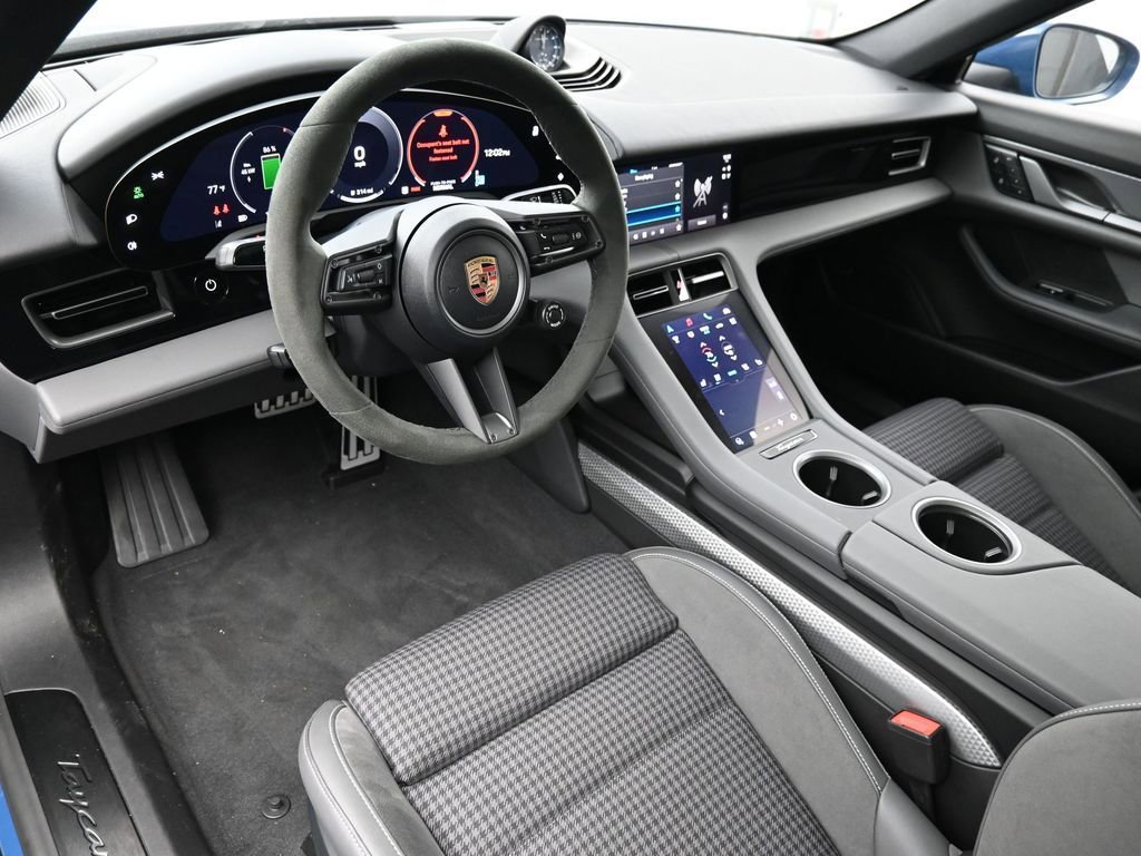 Certified 2025 Porsche Taycan 4S image 4