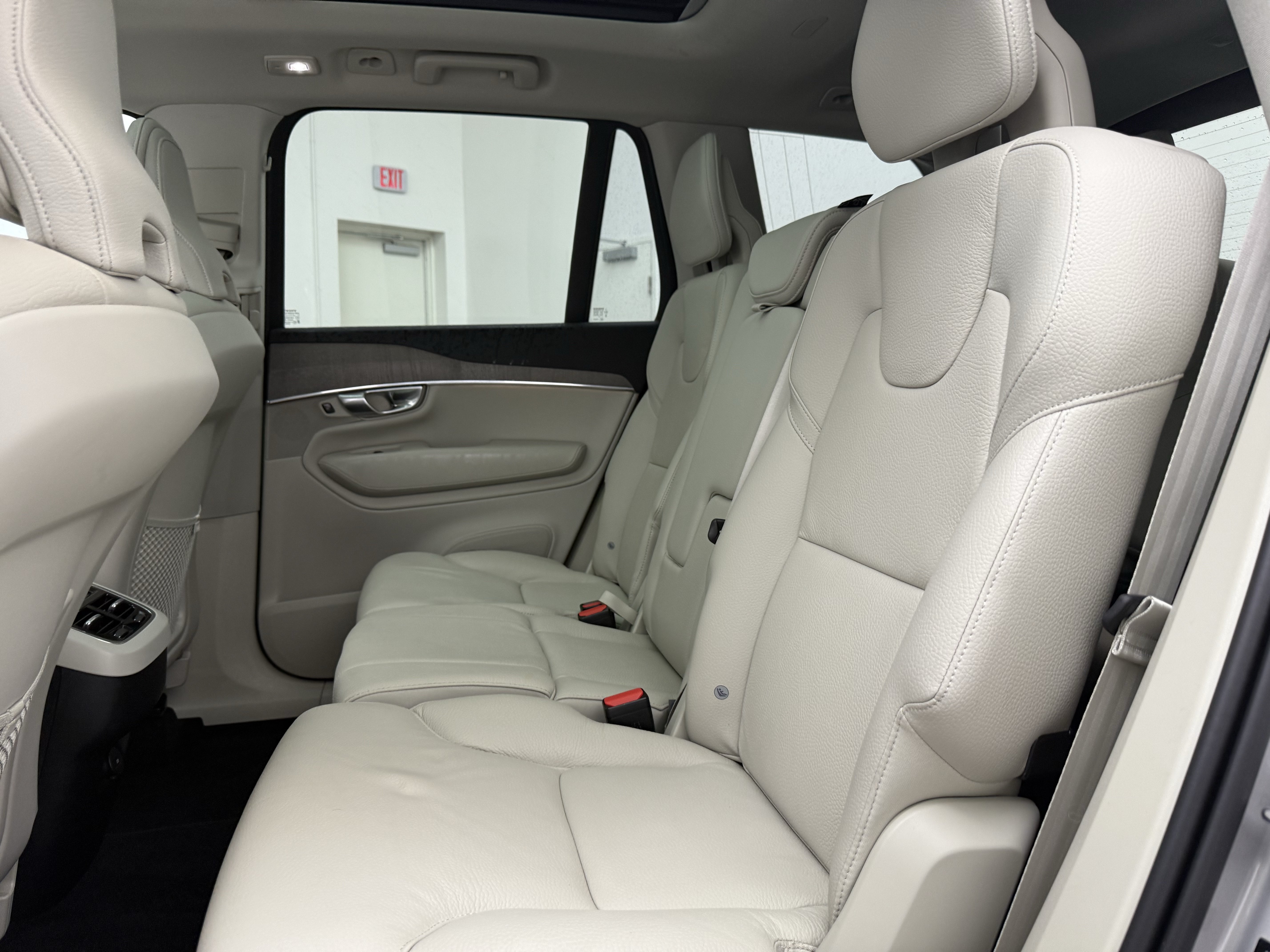 Used 2023 Volvo XC90 B6 Plus w/ Protection Package AWD/4WD image 17