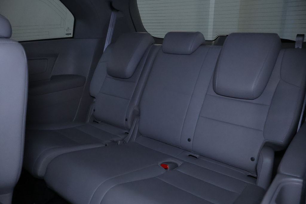 Used 2016 Honda Odyssey EX-L image 17