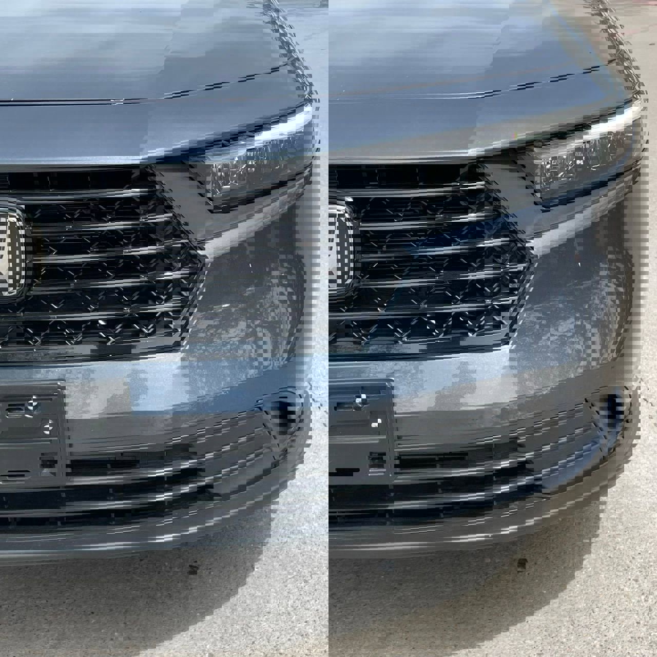 Used 2025 Honda Accord LX image 7