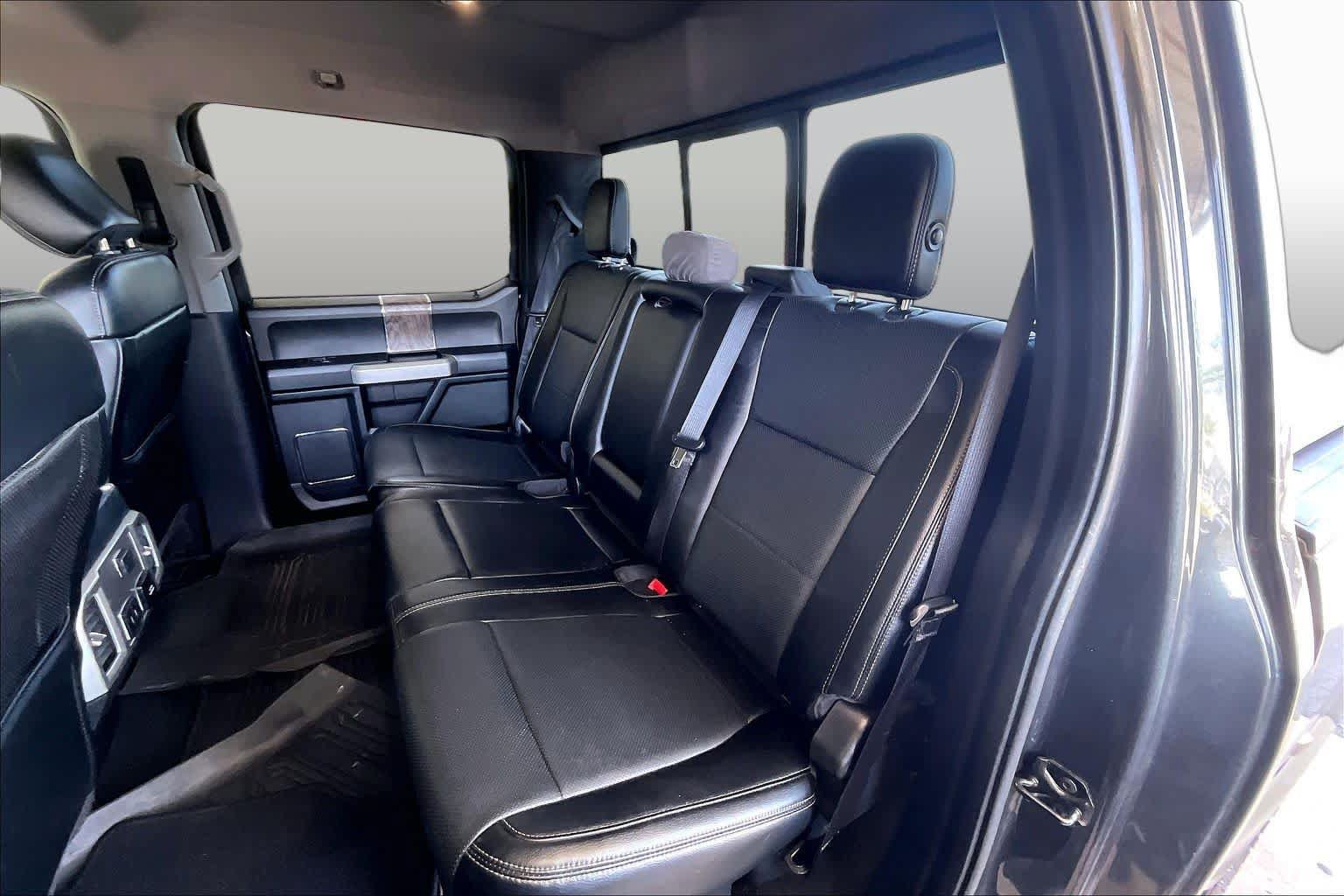 Used 2018 Ford F250 Lariat w/ Chrome Package AWD/4WD image 20