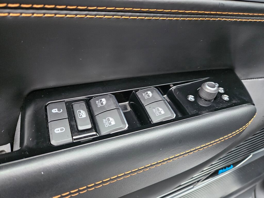 Used 2024 Jeep Grand Wagoneer L Series III image 21