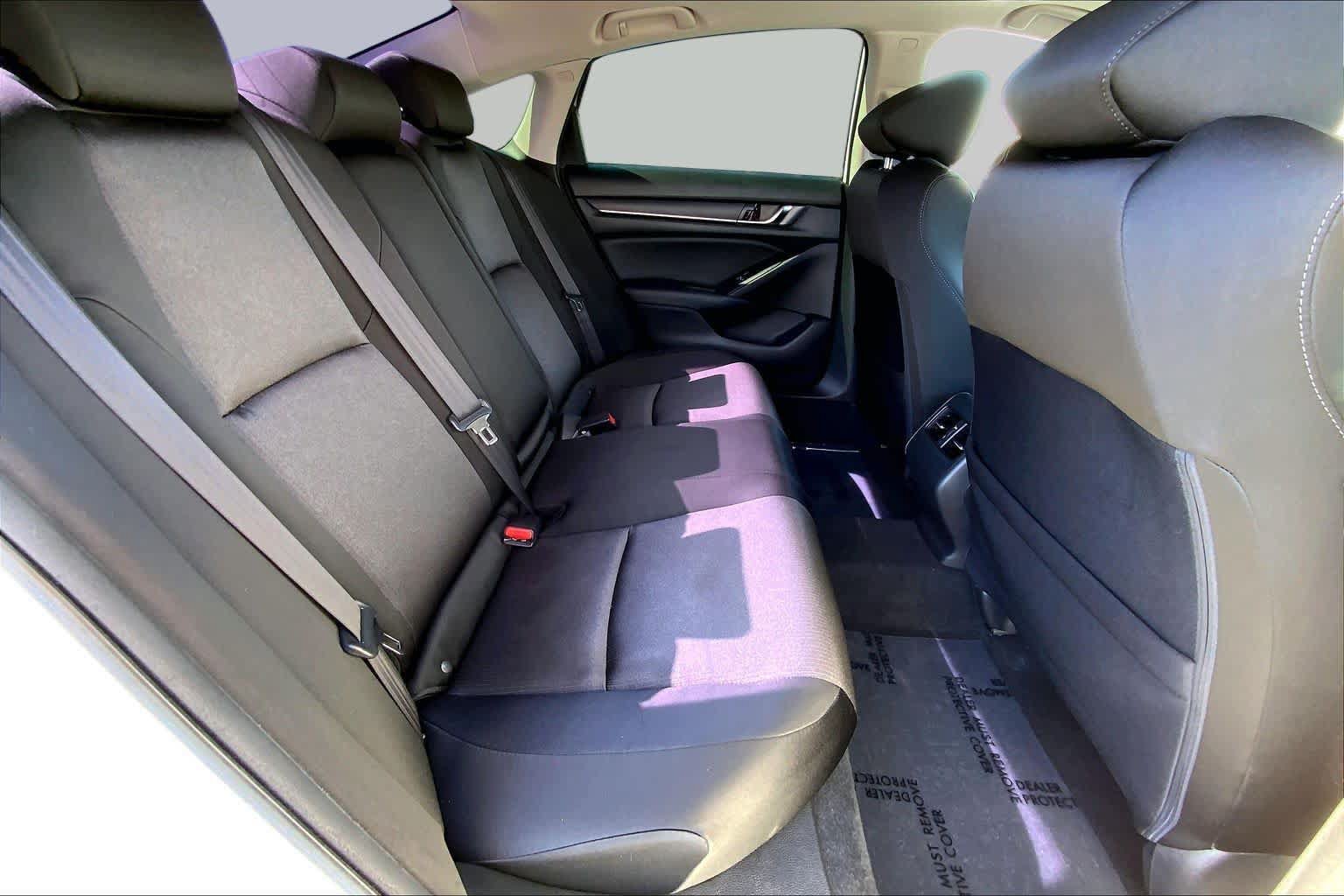 Used 2020 Honda Accord EX image 19