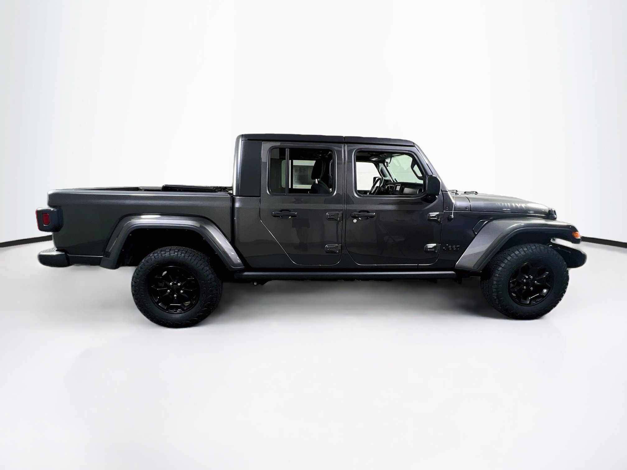 Used 2023 Jeep Gladiator Sport AWD/4WD image 4