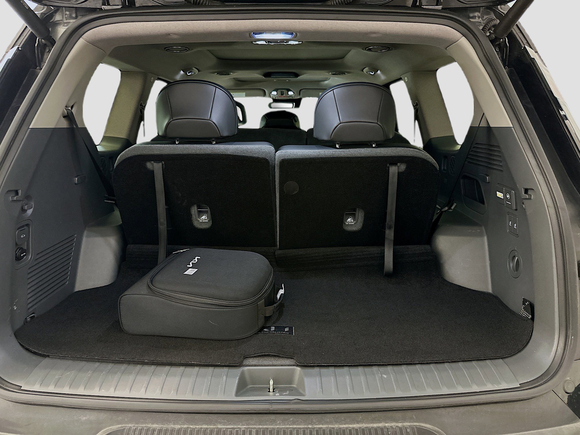 Used 2024 Kia EV9 Wind image 32