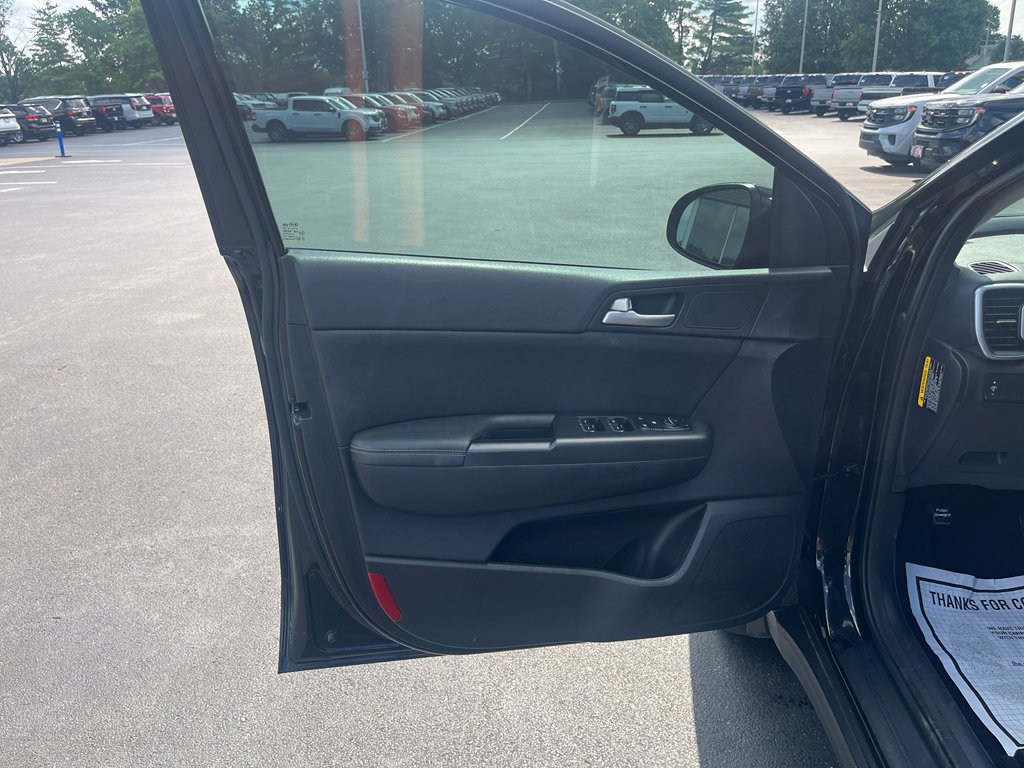 Used 2017 Kia Sportage EX AWD/4WD image 13