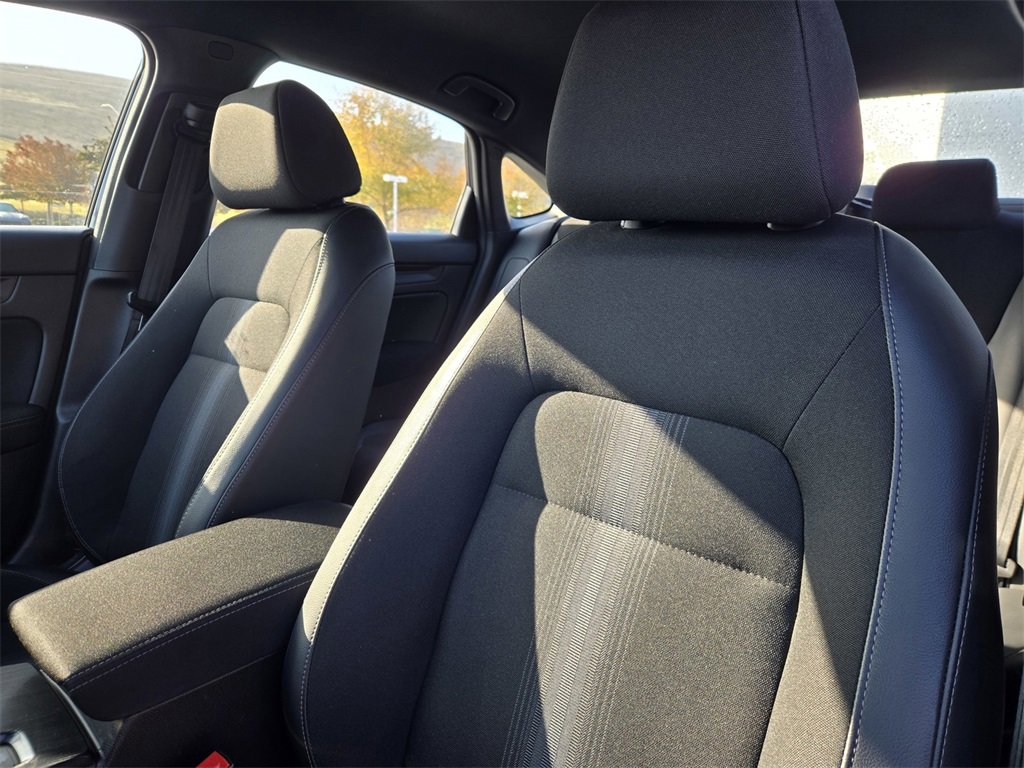 Used 2025 Honda Civic Sport image 15