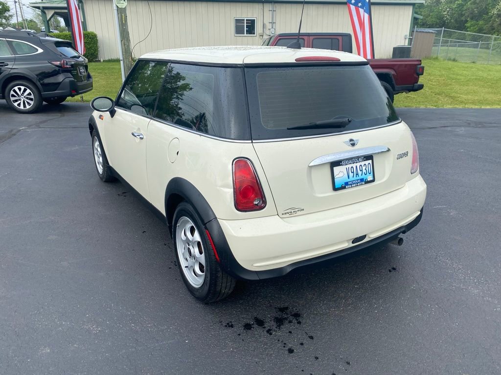Used 2005 MINI Cooper Hardtop FWD image 7