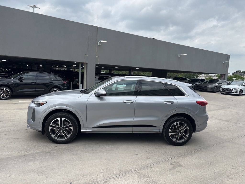 Used 2025 Audi Q5 Premium Plus w/ Premium Plus image 10