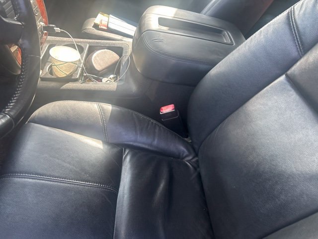 Used 2010 Chevrolet Avalanche LT w/ Texas Edition RWD image 9