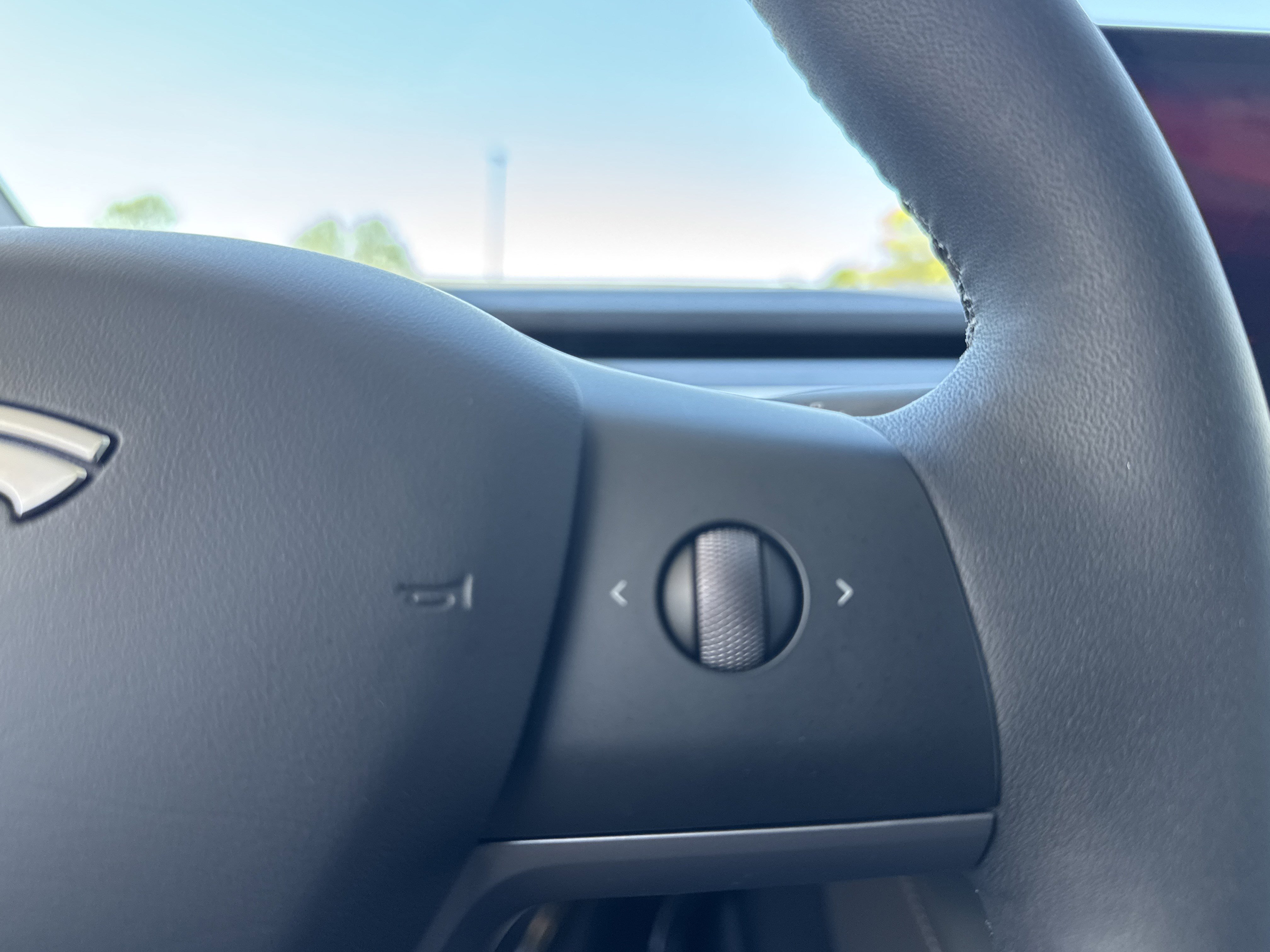 Used 2024 Tesla Model Y Performance AWD/4WD image 20