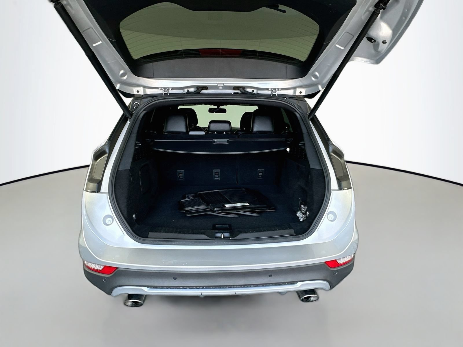 Used 2019 Lincoln MKC Reserve FWD image 28