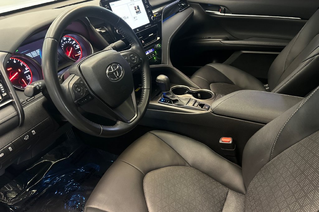 Used 2024 Toyota Camry XSE FWD image 10