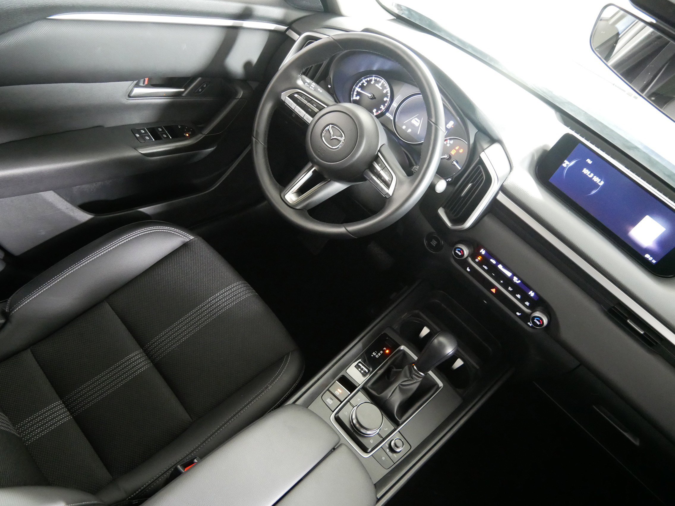 Used 2023 MAZDA CX-50 2.5 S w/ Cargo Package image 9