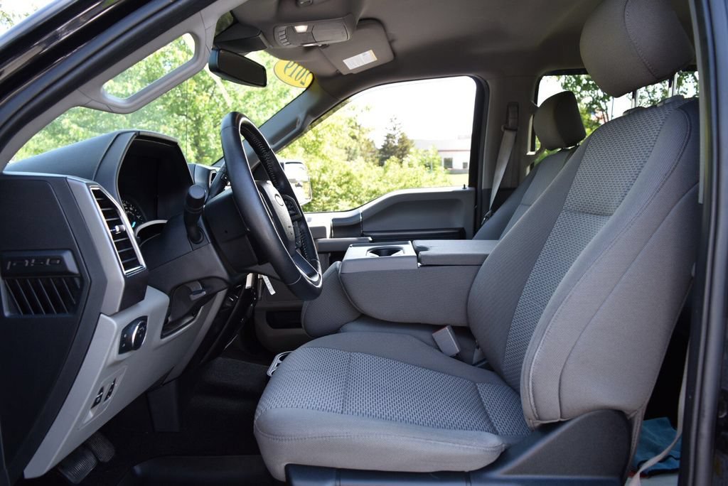 Used 2019 Ford F150 XLT w/ Equipment Group 302A Luxury AWD/4WD image 17