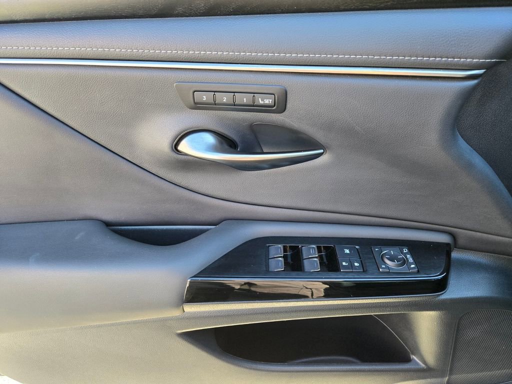 Used 2023 Lexus ES 350 w/ Premium Package image 23