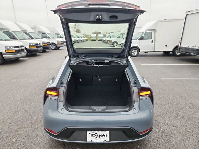 Used 2024 Toyota Prius LE image 31