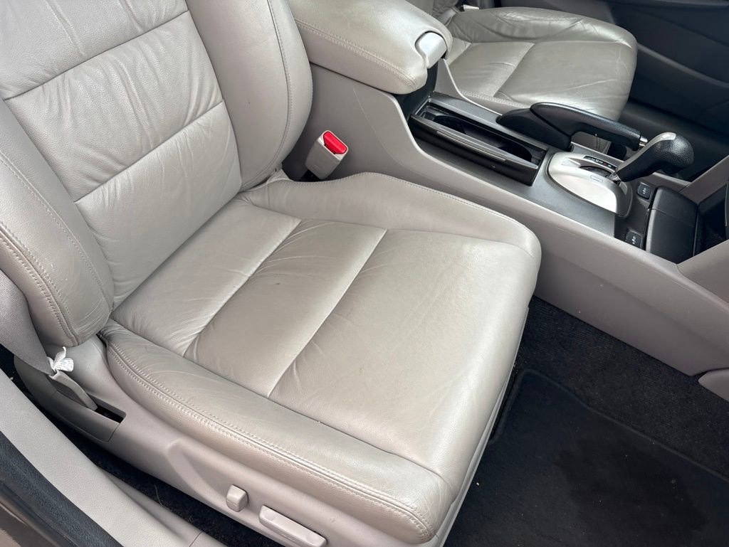 Used 2011 Honda Accord EX-L image 27