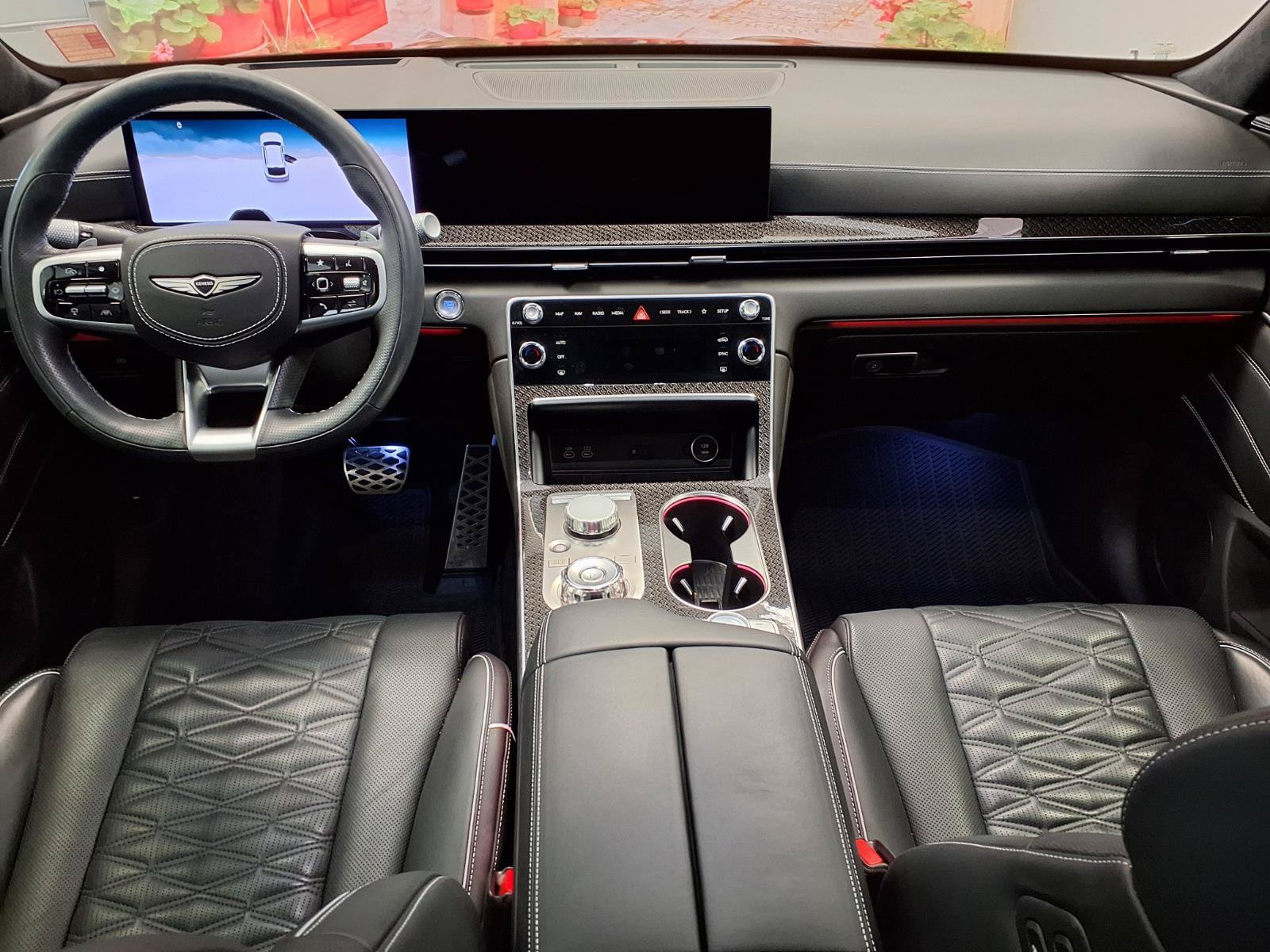 Used 2025 Genesis GV80 3.5T e-SC AWD/4WD image 16