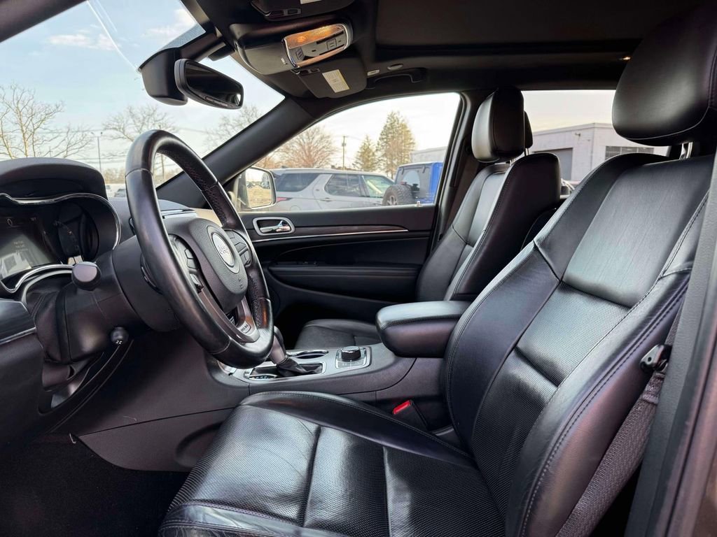 Used 2019 Jeep Grand Cherokee Limited w/ Luxury Group II image 13