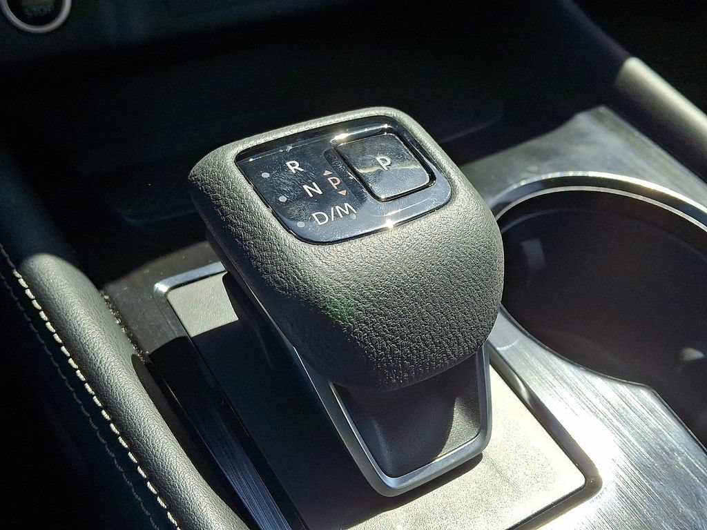 Used 2023 Nissan Rogue SL AWD/4WD image 15