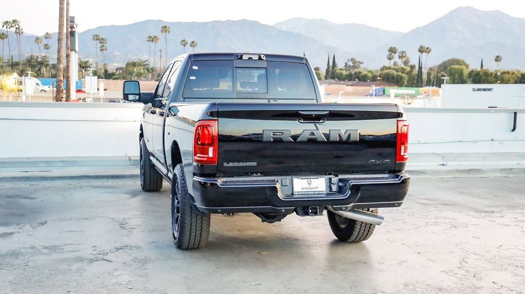 New 2026 RAM 2500 Laramie AWD/4WD image 7