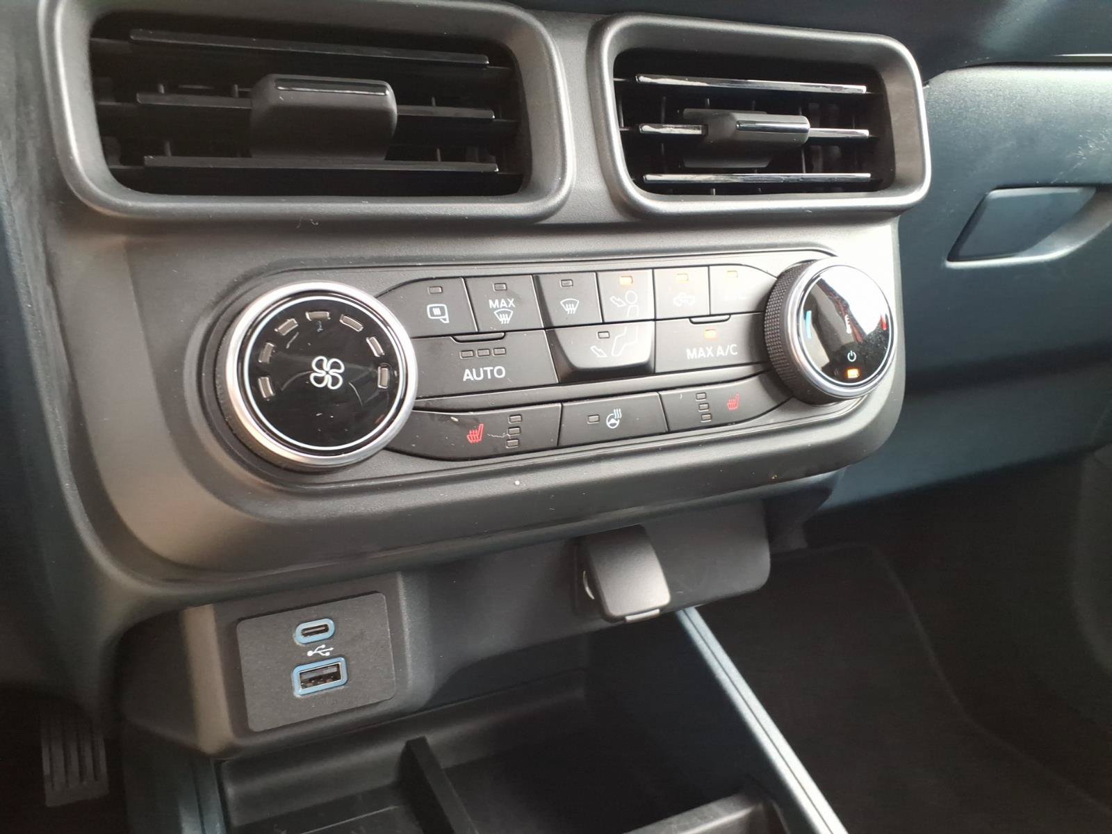 Used 2024 Ford Maverick XLT w/ XLT Luxury Package FWD image 16