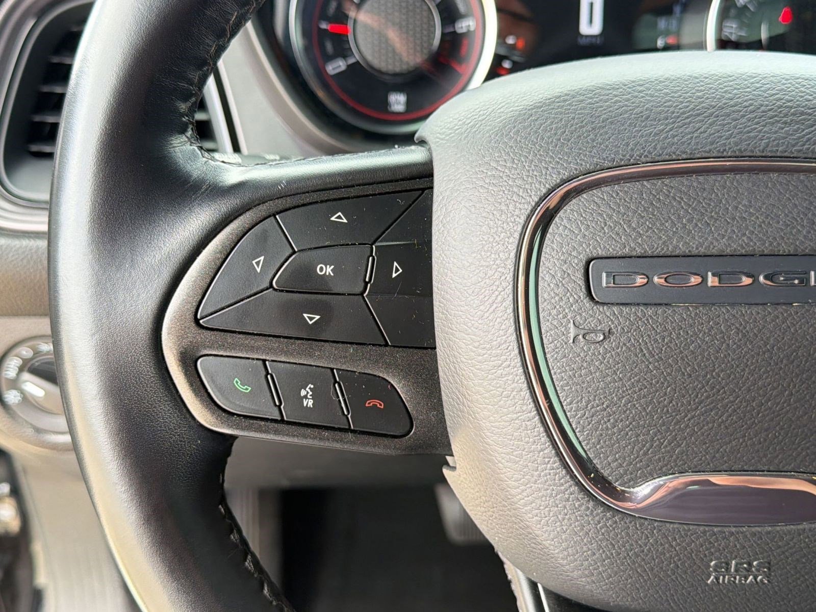 Used 2023 Dodge Challenger SXT RWD image 15