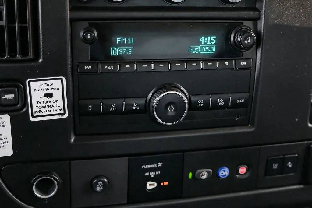 Used 2021 GMC Savana 3500 Extended w/ Power Convenience Package RWD image 22